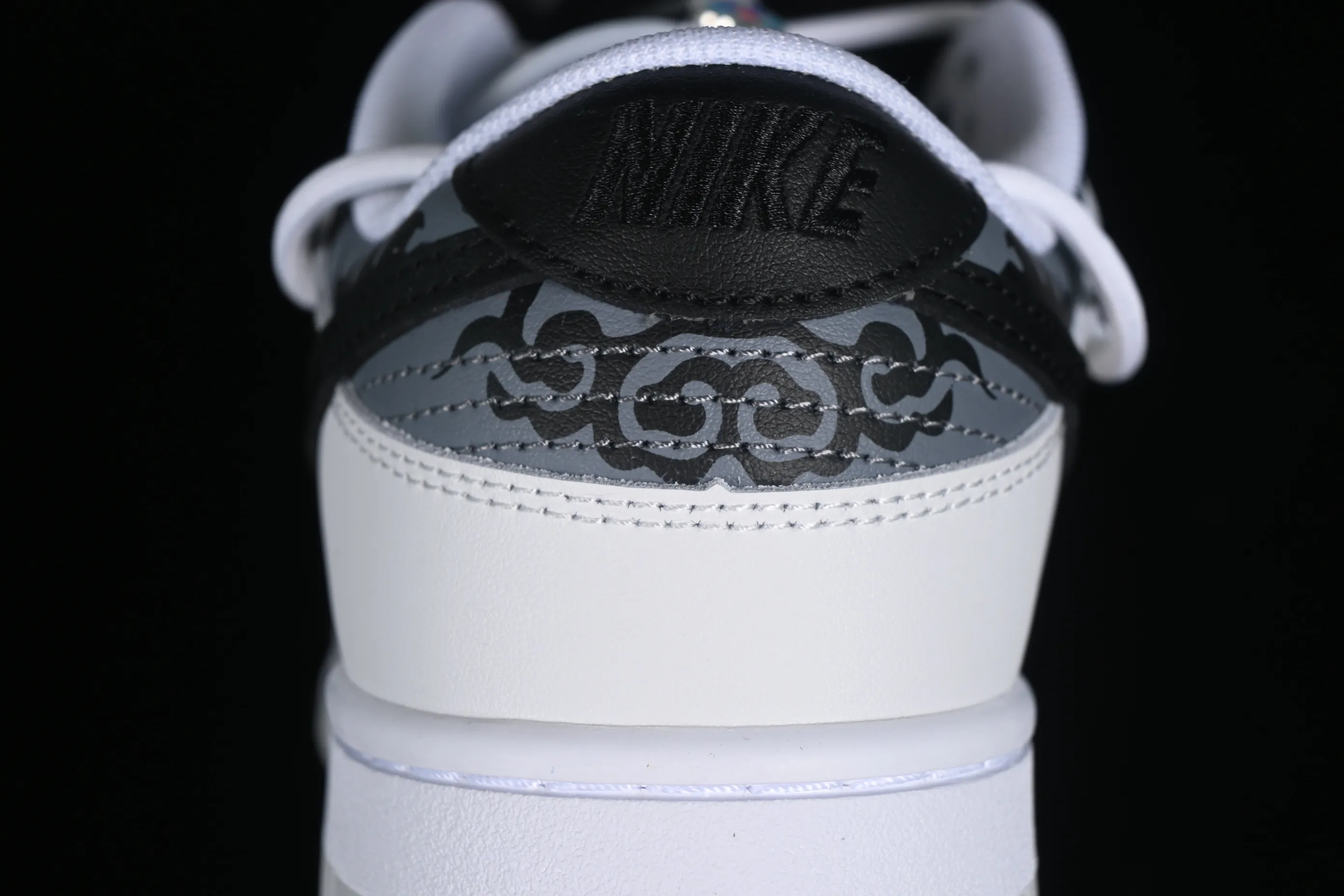 All Categories Nk SB Dunk Series Nk SB Dunk Low Low-top sneakers Nk Dunk Low Year of the Dragon Limited CNY Bailongyin Literary style SB strappy low-top casual sneakers DV0831-101